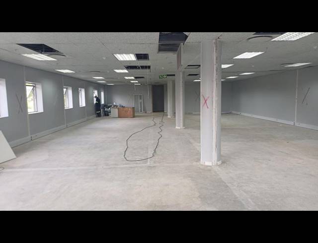 INDUSTRIAL PROPERTY TO RENT IN SAMRAND BUSINESS PARK